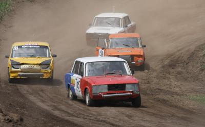 Под Рязанью на автокроссе «День Победы» соревновались спортсмены четырёх регионов